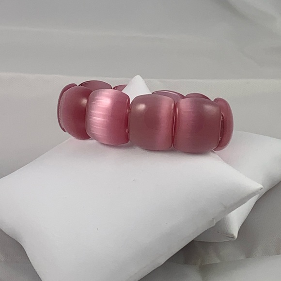 Cat’s Eye Stone Stretch Bracelet - Picture 5 of 5